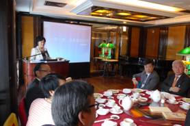 photo 2 of Discussion with the tourism industry photo 2 of Discussion with the tourism industry